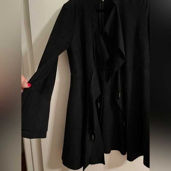 Oversized Velvet Jacket - Picture 3 of 6